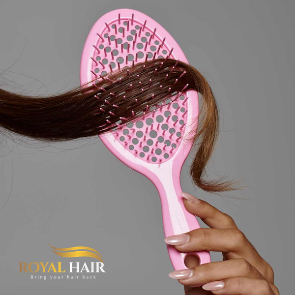 Using a detangling brush