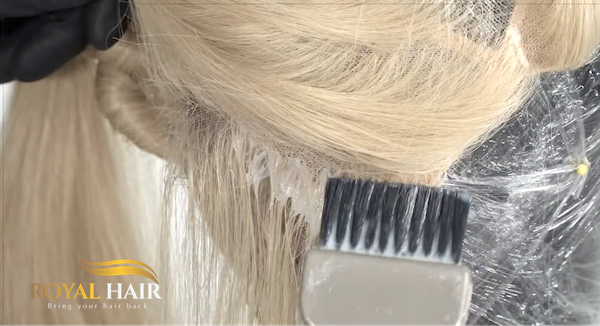 Distribute the dye evenly from roots to ends