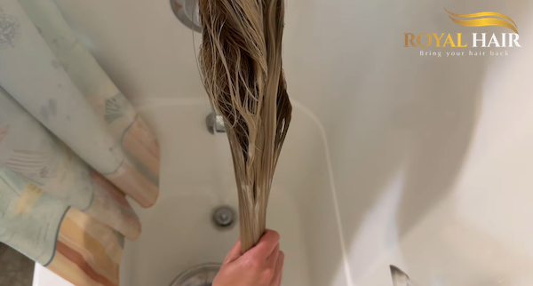 Apply conditioner